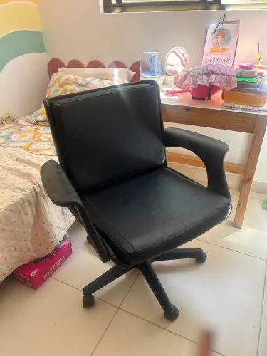 Cadeira escritório giratória