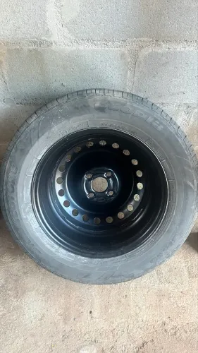 Pneu meia vida Bridgestone Roda Aro 15