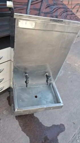 Bebedouro industrial