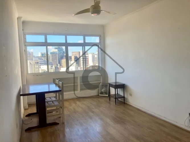 Apartamento para locação na Consolação em SP: 1 quarto, 1 sala, 1 banheiro, 1 vaga de gara