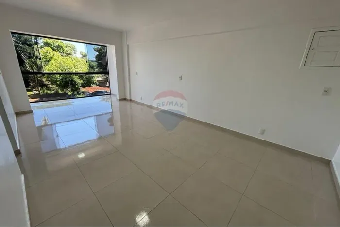 Apartamento reformado no centro de Constantina