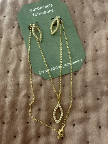 Colar e brinco folheados a ouro 18k