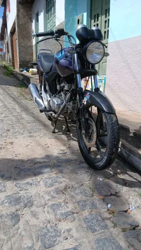 Vendo ou troco moto fan 125 2011 toda certinha