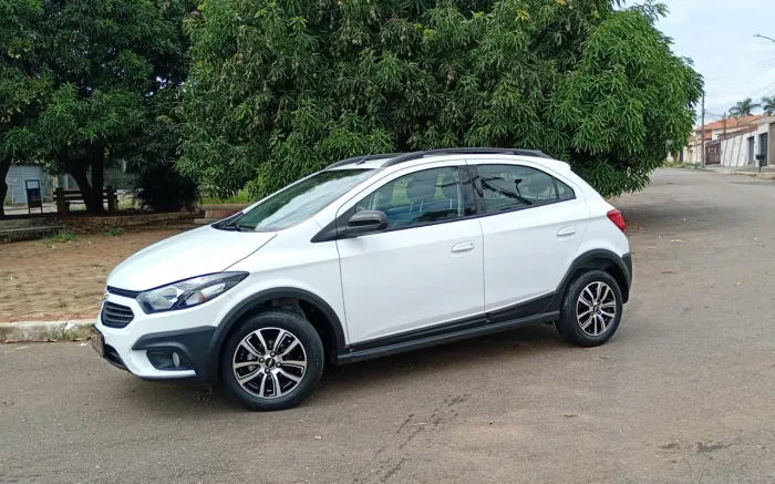 Chevrolet Onix Activ 1.4 8V Flex Aut. 4P 2019