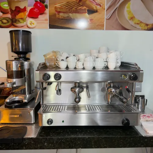 Cafeteira profissional