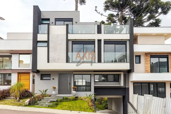 Casa de 3 Suítes à Venda no Residencial Park Boulevard | Santo Inácio Curitiba