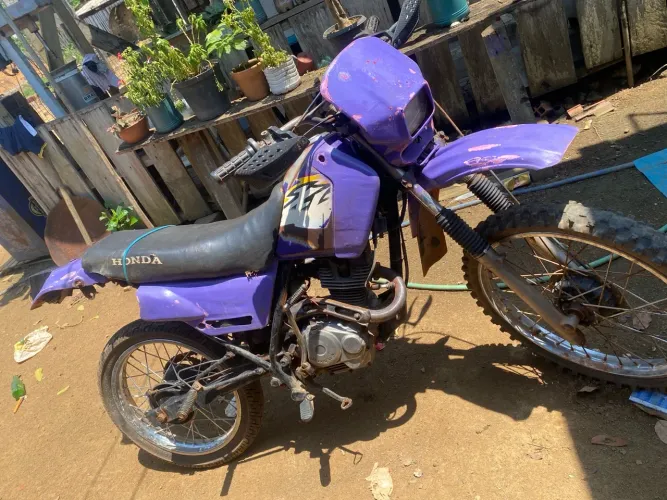 Vendo moto xlr125 para uso rural