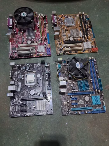 Vendo lote de 4 placas mãe R$499