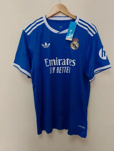 Camisa Real Madrid 2025/26 III - Nova