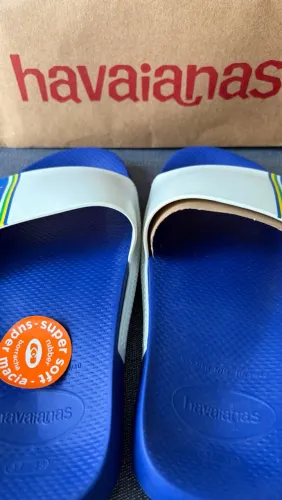 Chinelos Havaianas e Kenner numeração 37/38