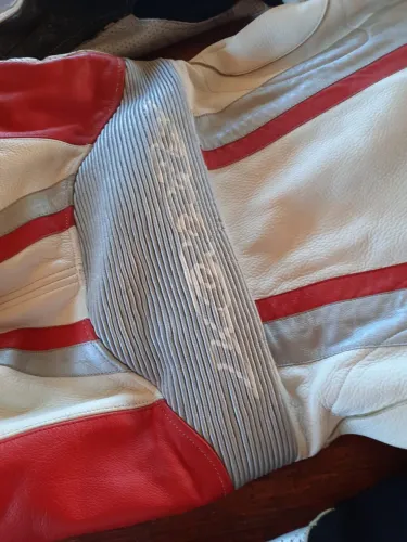 Vende macacão para motoqueiro