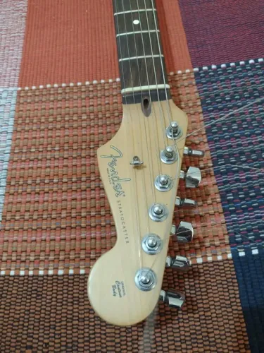 Guitarra Fender Americana