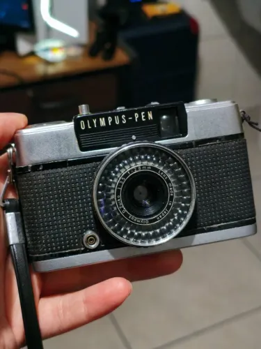 Olympus PEN-EE2