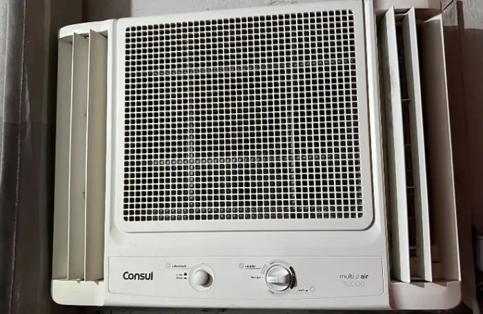 AR CONDICIONADO CONSUL 10.000btus 127V (GELANDO MUITO ?)