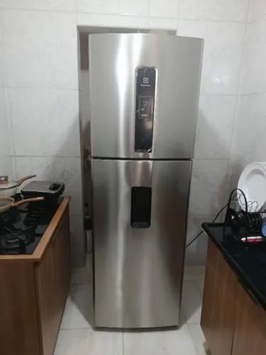 Geladeira Eletrolux Inox 292 litros 