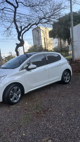 Peugeot 208 Griffe 1.6 Flex 16V 5P Mec. 2015