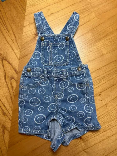 Jardineira Jeans Old Navy Smiley - Tam 6 a 12 Meses