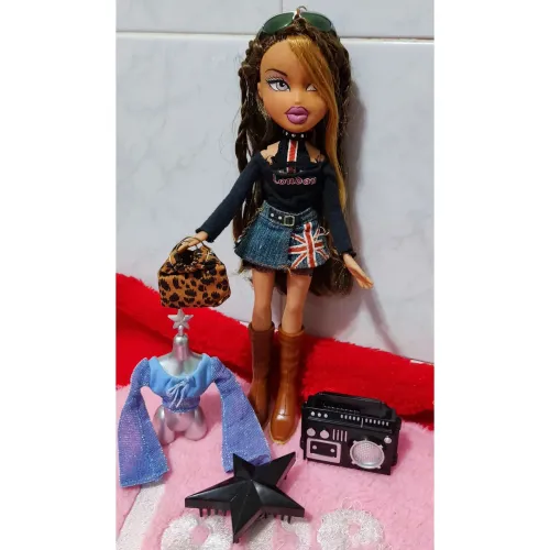 Boneca Bratz Yasmin