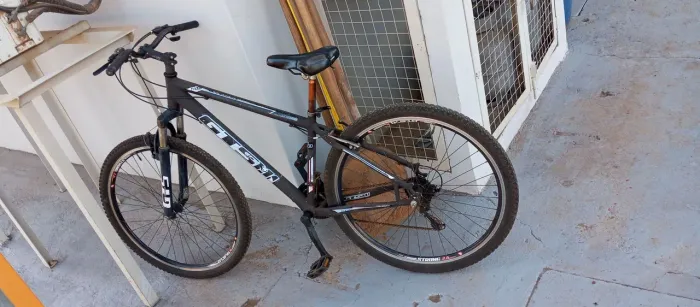 Vende- se bicicleta aro 29