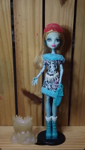 Monster High - Abbey Bominable Art Class
