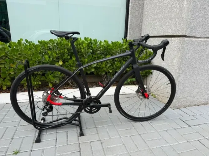Bicicleta Specialized Dulce Evo TAM: 54- Semi nova