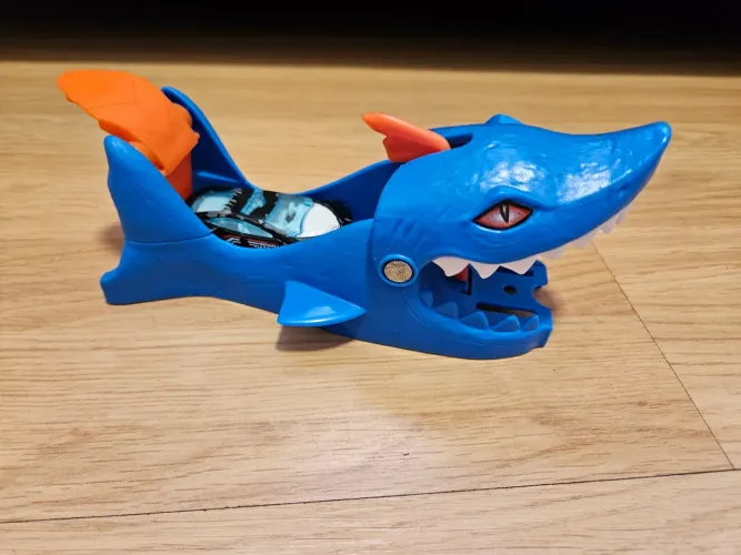 Lançador de carros de tubarão- Hotwheels