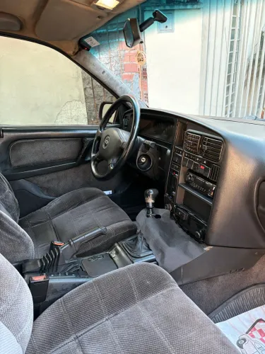 Chevrolet Omega GLS 2.2 / 2.0 (álcool) 1993