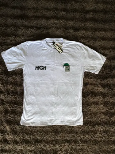 Camiseta High Popeye Branca M, aceito proposta