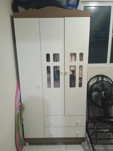 Guarda-roupa infantil 