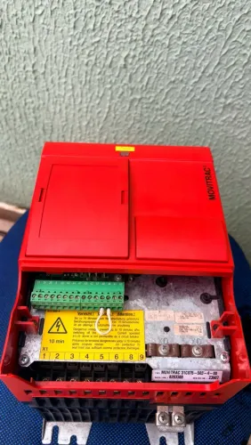 Inversor de Frequência SEW MOVITRAC 31C075-503-4-00 - 7,5 kW - Trifásico
