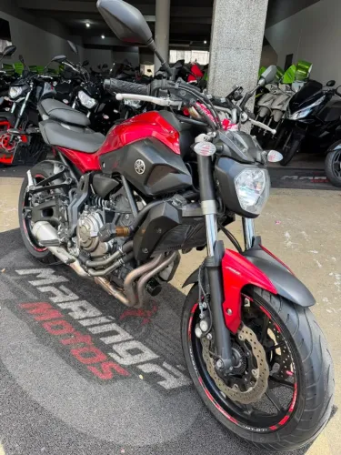 YAMAHA MT-07 2017 MUITO CONSERVADA - NA MARINGÁ MOTOS