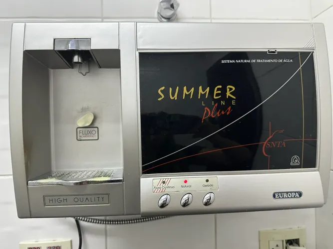 Purificador  de Água  220w -Europa Summer Line Plus - 220V (Água Gelada de Verdade)