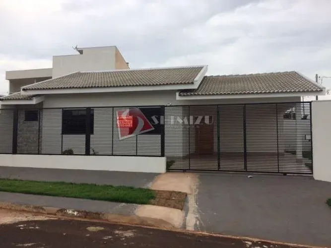 Casa à venda em Maringá, Jardim Pilar, com 3 quartos, com 104.5 m²