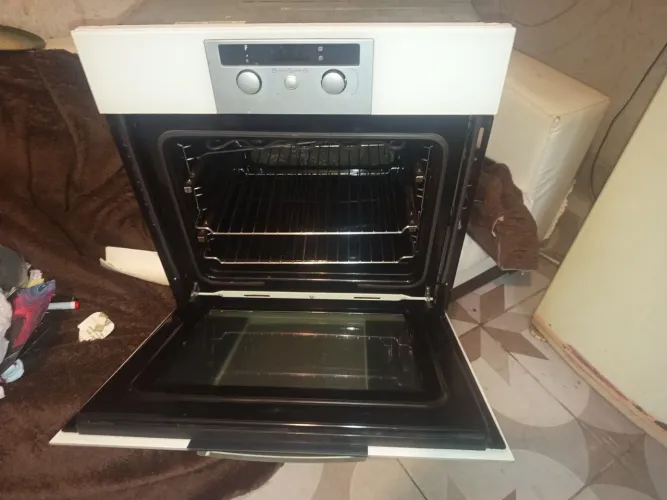 Forno elétrico Brastemp 220vts de embutir muito bom usado porém funcionando perfeitamente