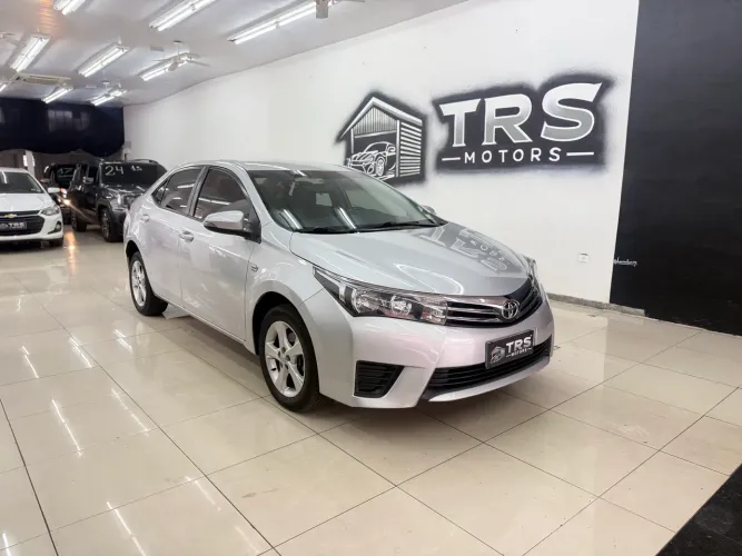 Toyota Corolla GLI 1.8 Flex 16V Mec. 2016