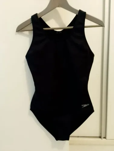 Maiô Feminino Speedo Original Racer Tam. M Fechado nas Costas cor Preta