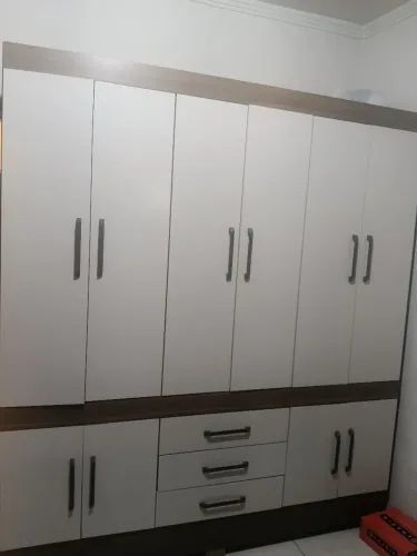 Guarda roupa 10 portas 3 gavetas