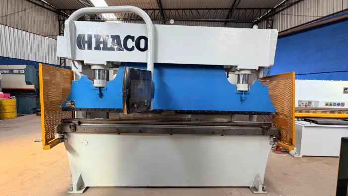 Dobradeira HACO hidráulica CNC 