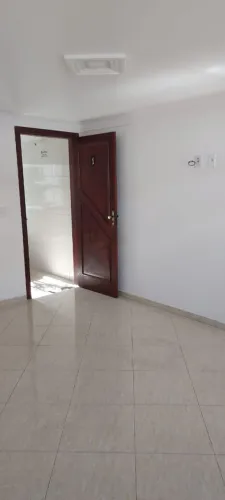 Sala comercial com sol da manhã em Santa Mônica, Vila Velha ES