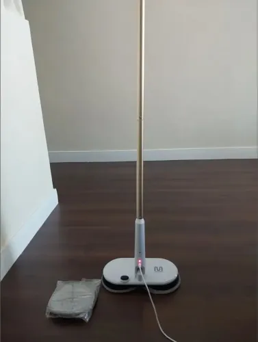 Perfeito estado - DETALHES NO ANUNCIO! Mop giratório elétrico Multi