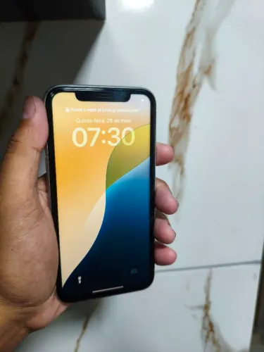 iPhone XR 64GB impecável