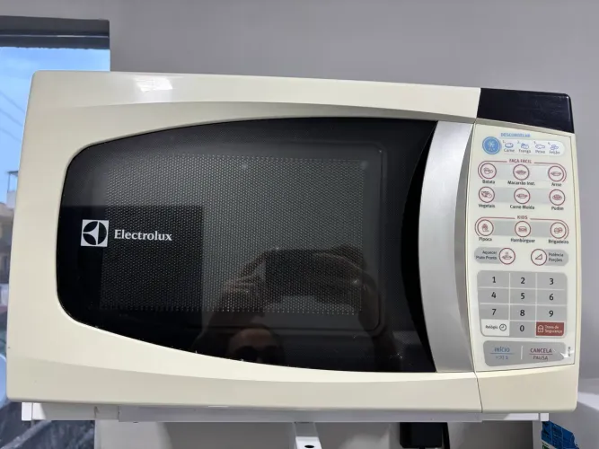 Vendo microondas usado