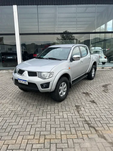 Mitsubishi L200 Triton HPE 3.2 CD TB Int.diesel AUT 2012