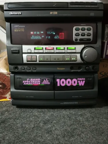 Som 3 em 1 Aiwa NSXV770