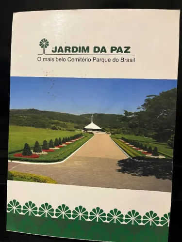 Jazigo Cemitério Jardim da paz. Contrato 84774 - 17 C, sendo 1 gaveta= 1 caixão+5 restos.