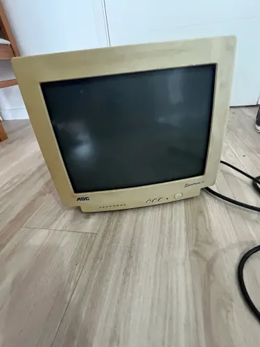 Monitor AOC Spectrum 15 polegadas Tubo RETRÕ