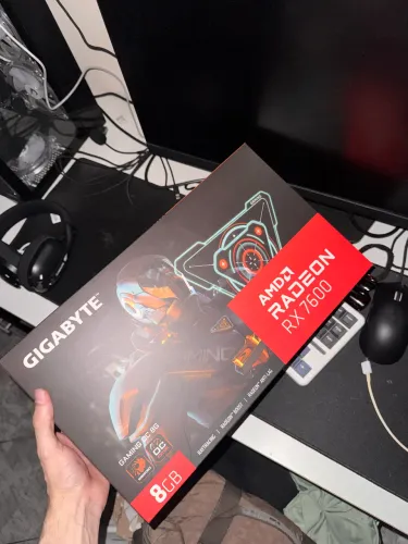 RX 7600 NOVA