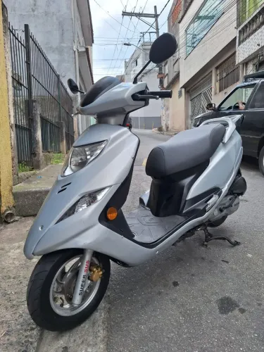 Injeção moto revisada em ótimo estado