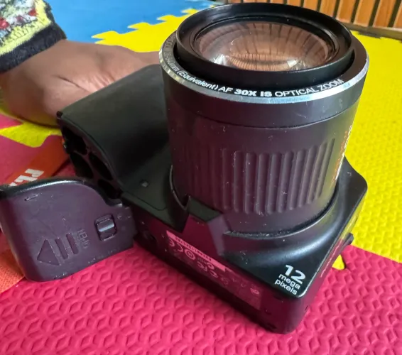 Camera Kodak Easyshare Max Z990 - USADA - REQUER REVISÃO
