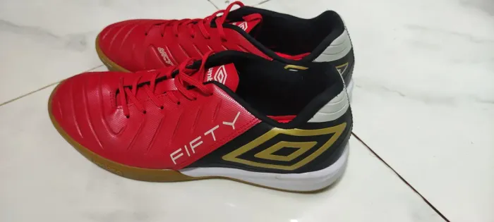 Chuteira de futsal Fifty Umbro
